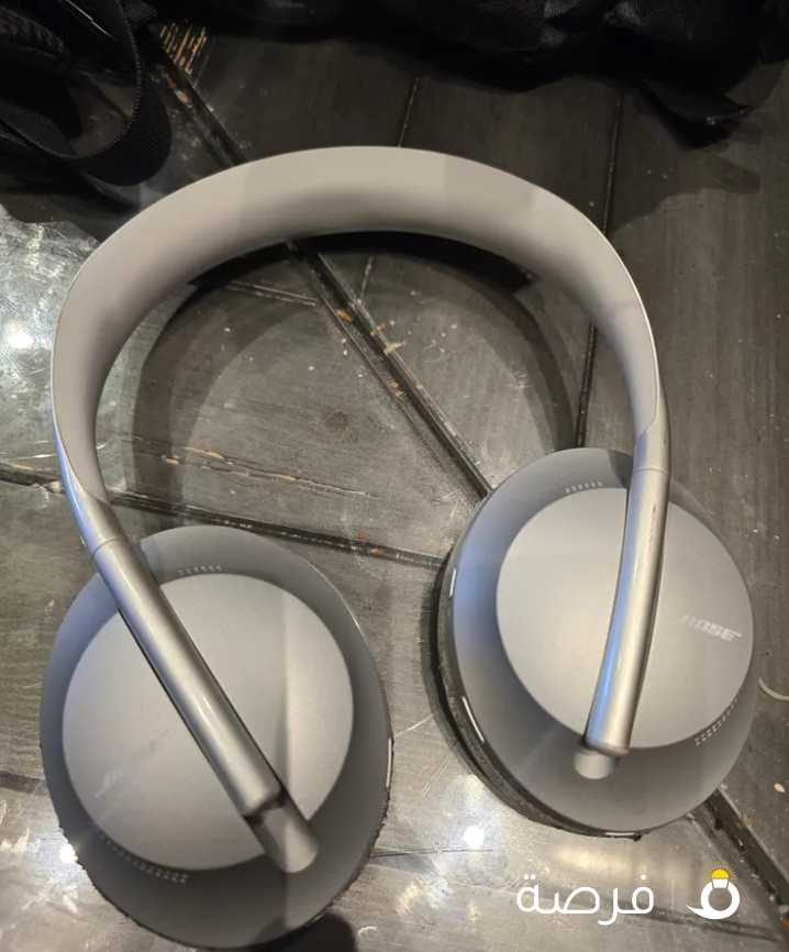 boss 700 headphone (rush sale)