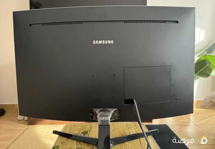 Samsung IPS Gaming Monitor 32 inch, Ultrawide Curved