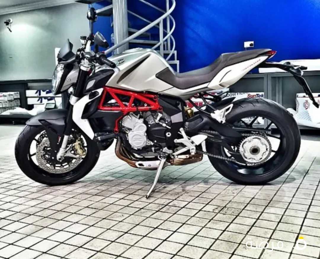 2015 MV AGUSTA BRUTALE 800