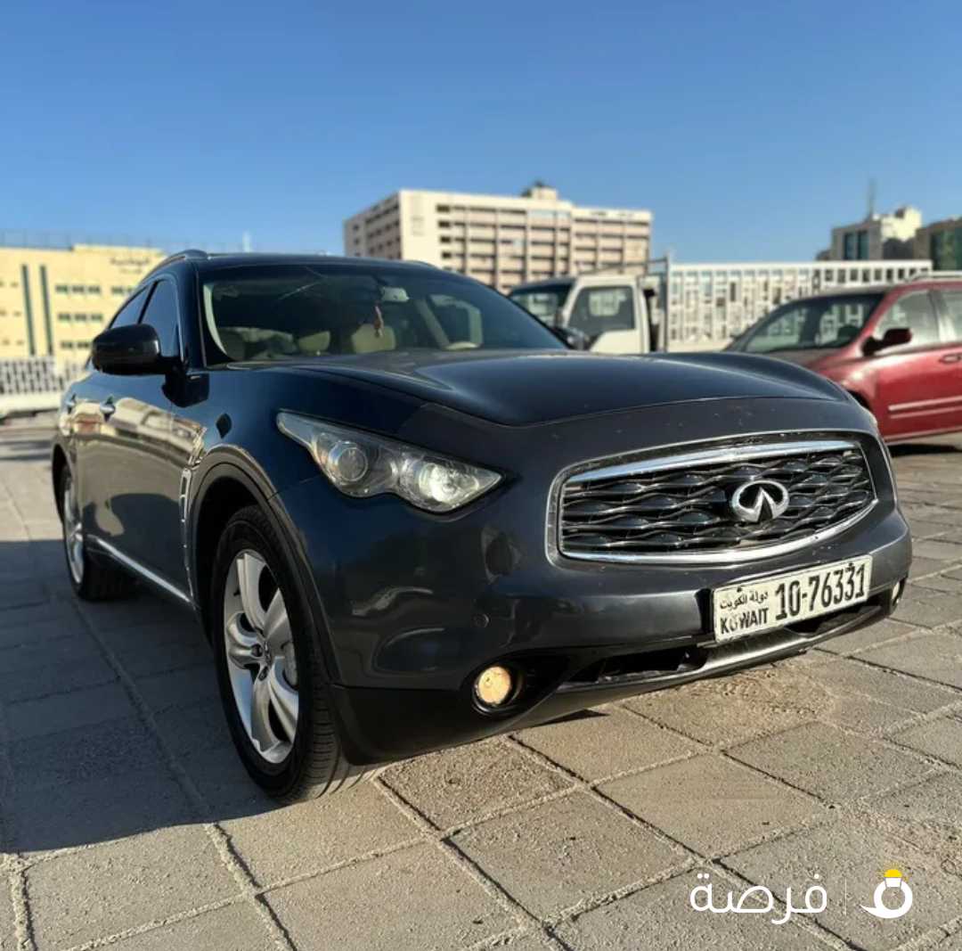 Infiniti FX35 Excellent Condition (بحاله ممتاز ) only 175KM Driven 2011