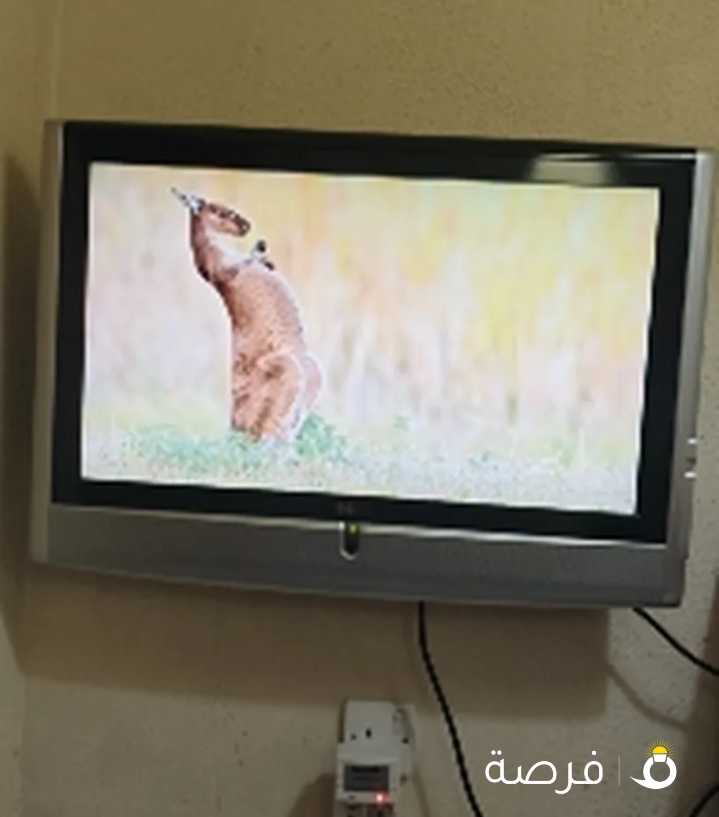 شاشة LCD BenQ 26" مع رسيفر وحامل للجدار