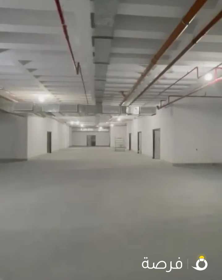 مساحات تخزينيه بالري 5 دينار المتر متاح 800 متر Warehouse in Rai 5 kd sqm available 800 meters