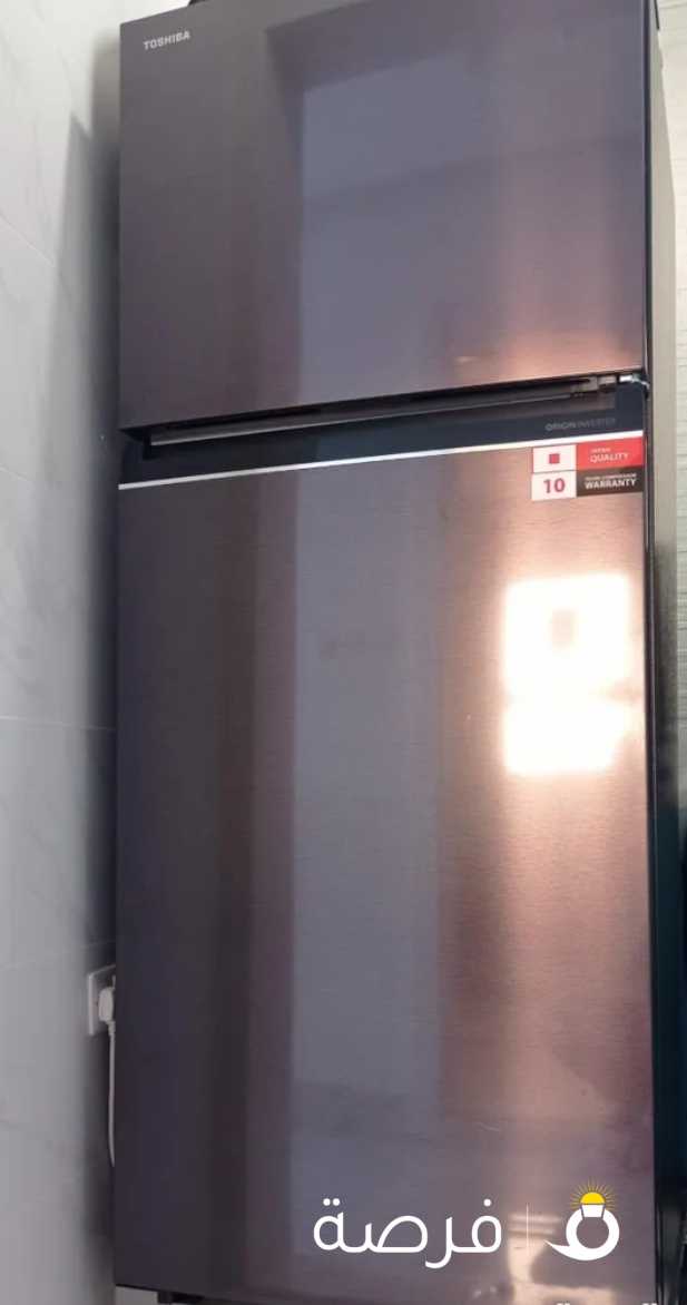 ثلاجة توشيبا 20 قدم كالجديدة تماما Toshiba refrigerator excellent condition