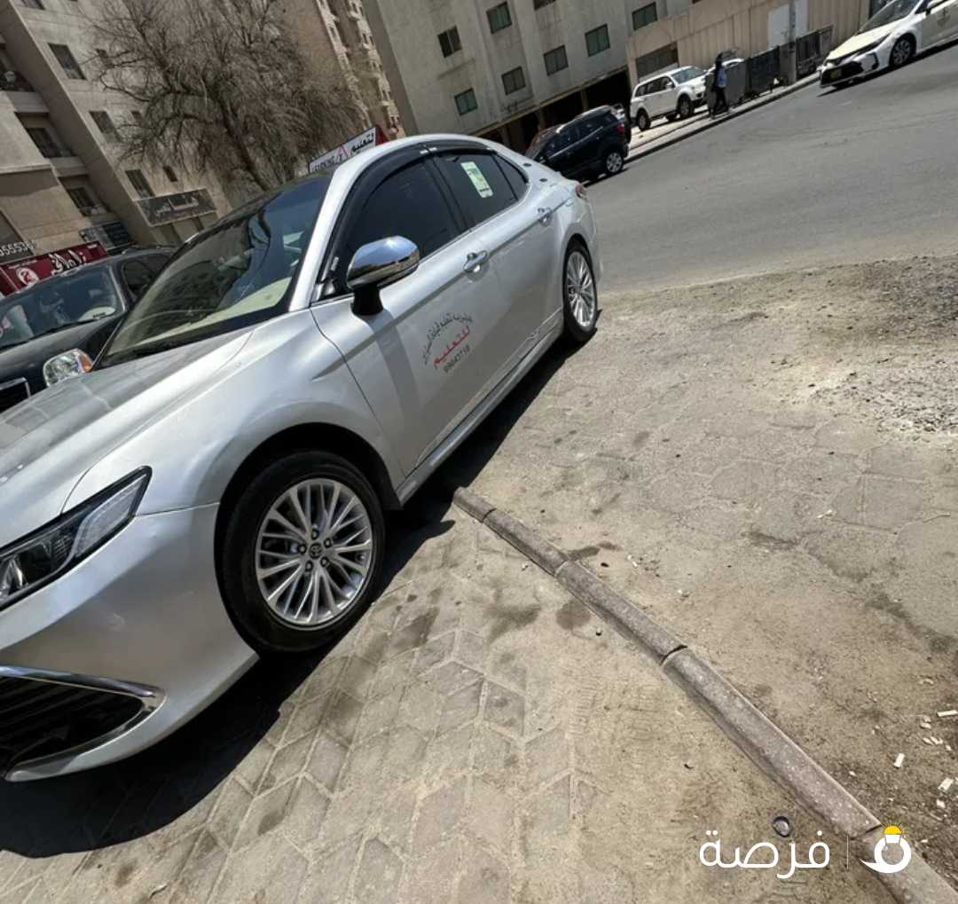 يوجد لدينا تدريب قياده سياره حديثه