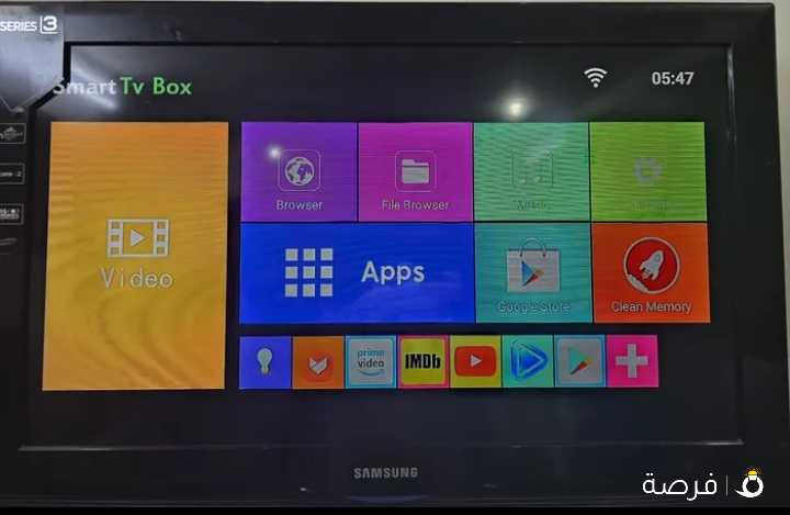 Samsung LCD 32 inch with android box and wall bracket