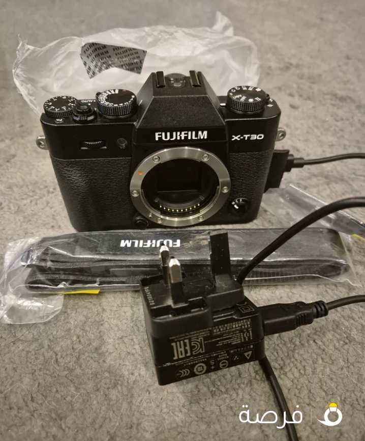 Fujifilm X-T30 box - body only with charger