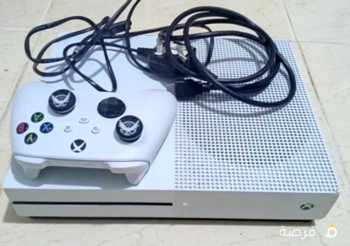 XBOX ONE S 1000GB شبه الجديد