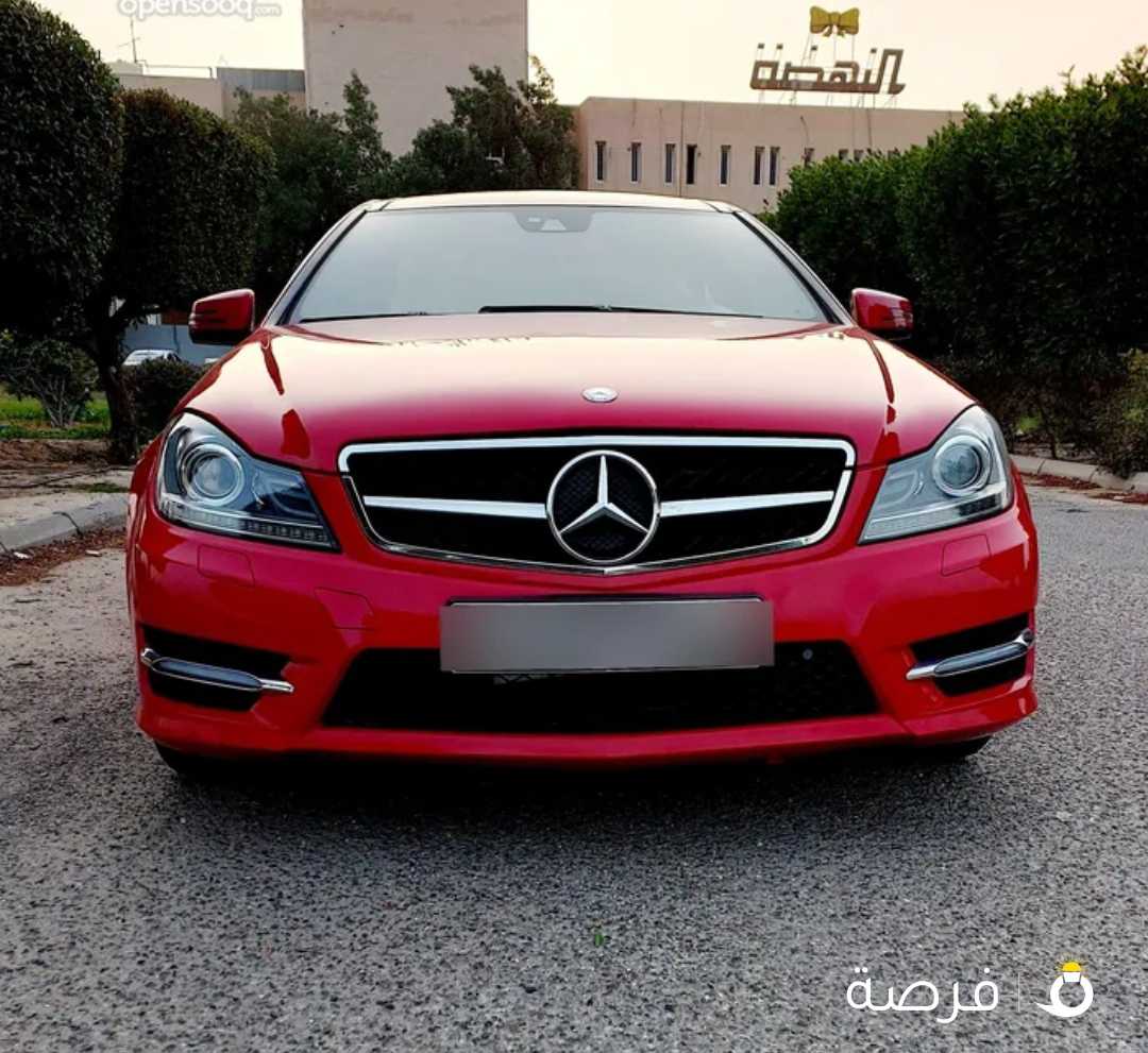 مرسبدس بنز كوبيه 2012 C350 بحالة فوق الممتازة سيرفيس منتظم حتي الآن