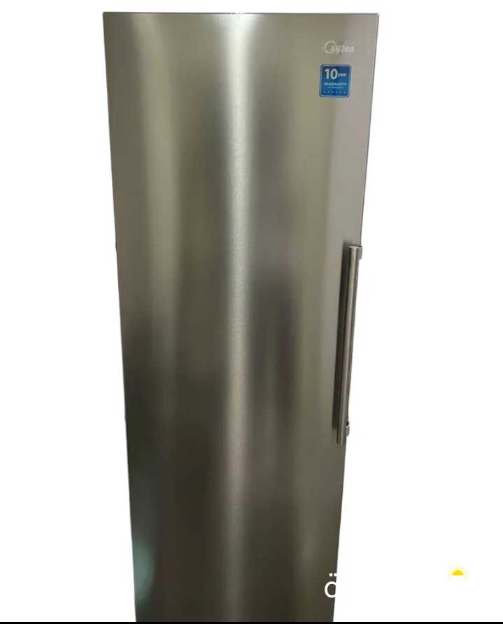 فريزر ميديا ماركه اصليه ممتاز جدا استعمال خفيف جدا سعرها 50 دينار تستحق اكثر من 50 الفريزر ثلج...