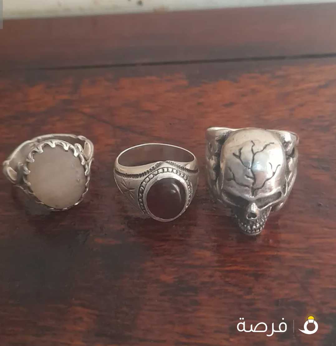 للبيع عدد 3 خواتم رجالي مقاسات مختلفه