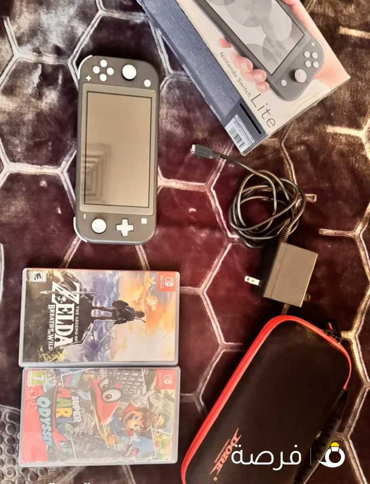 Nintendo Switch Lite Bundle for Sale – Excellent Condition!