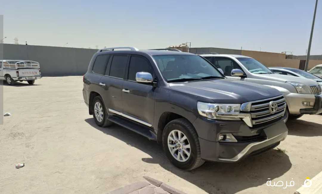 للبيع تويوتا لاندكروزر 2016 كامل الموصفات