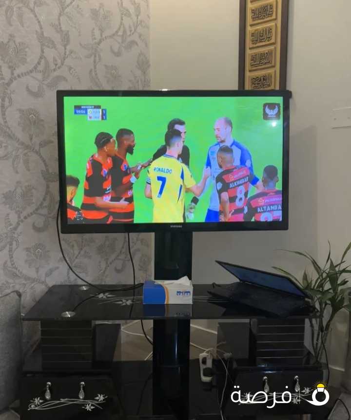 SAMSUNG TV 43" ENHANCED DEFINITION PLASMA (768x1024) Real Black filter, Clear Image Panel