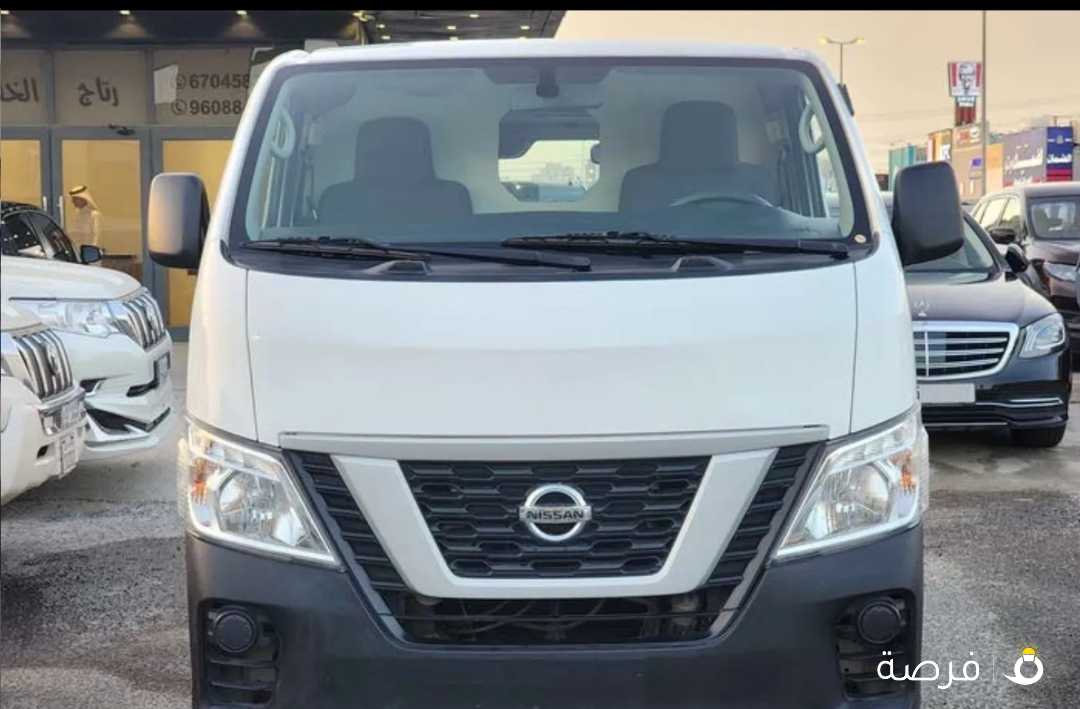 للإيجار باص نيسان مقفل مديل 2022