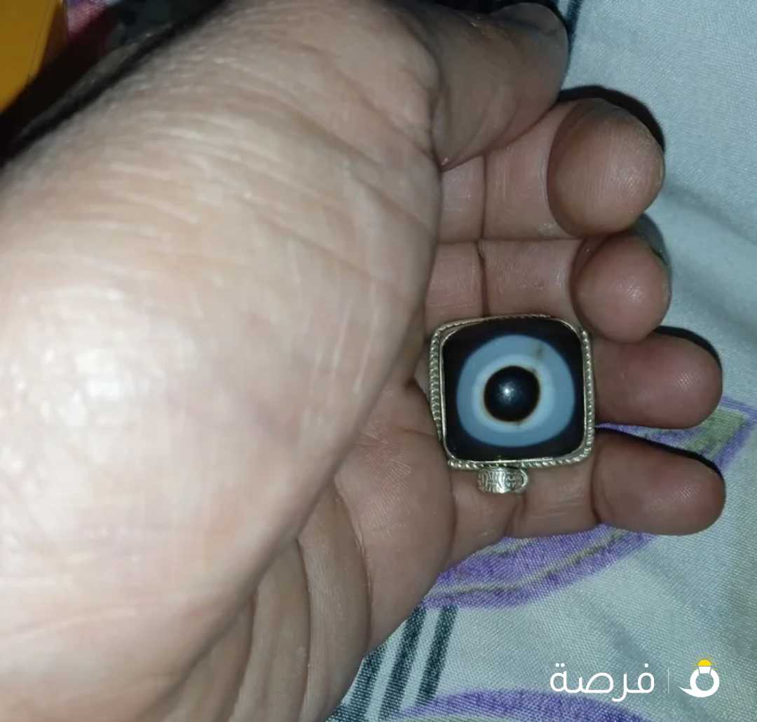 تعليقة فضة حجر اصلي من النوادر صياغة يدوية شكل العين واضح جدا جدا