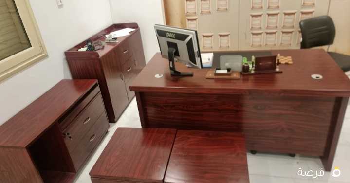 للبيع مكتب بحاله ممتازه