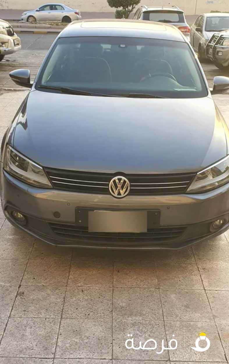 فولكس جيتا 2014 حجم 4 سليندر 2000 سي سي صبغ الوكالودة بالكامل شرط الفحص فى اى مكان حتى بالوكالة
