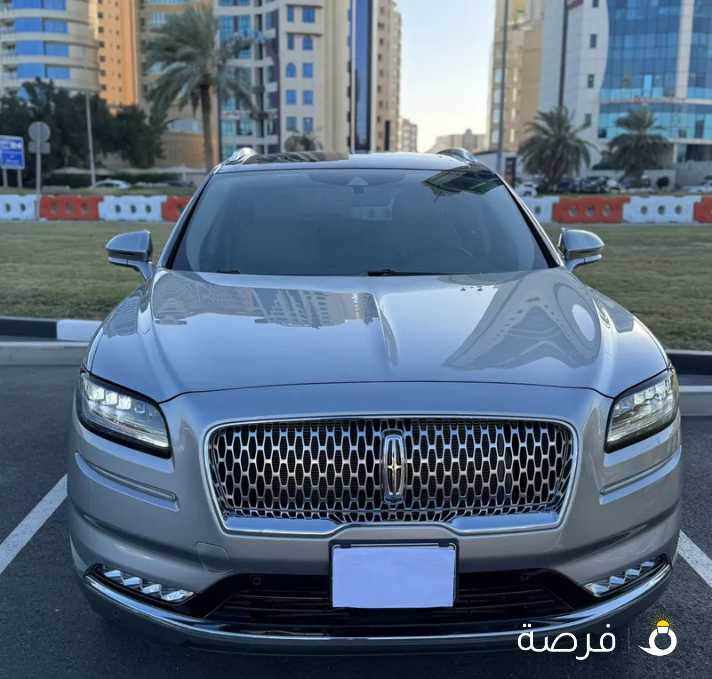 Lincolin Nautilus 2022 in excellent condition just like new under full warranty exchange accepted