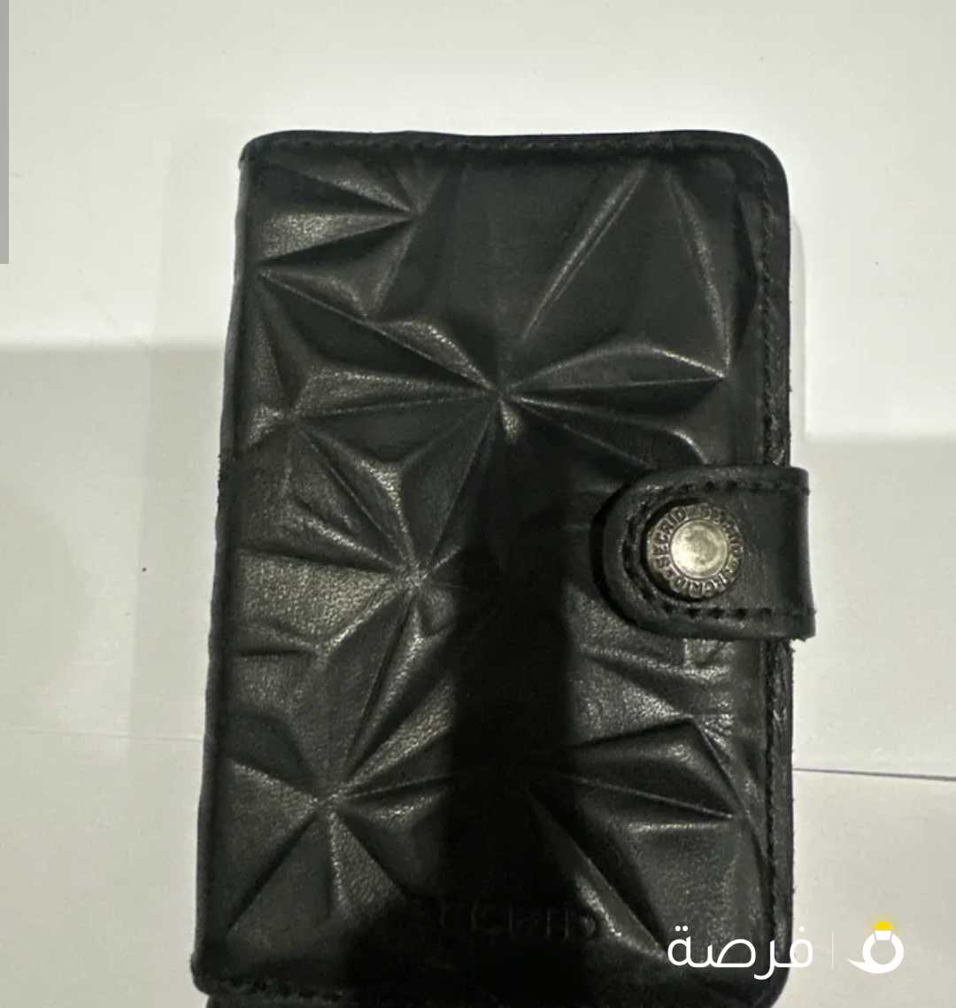 كارد هولدر مع حفظ للنقود ماركة Secrid