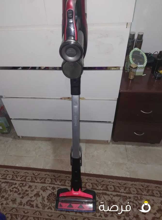مكنسه فليبس بحاله ممتازه بدون شاحن