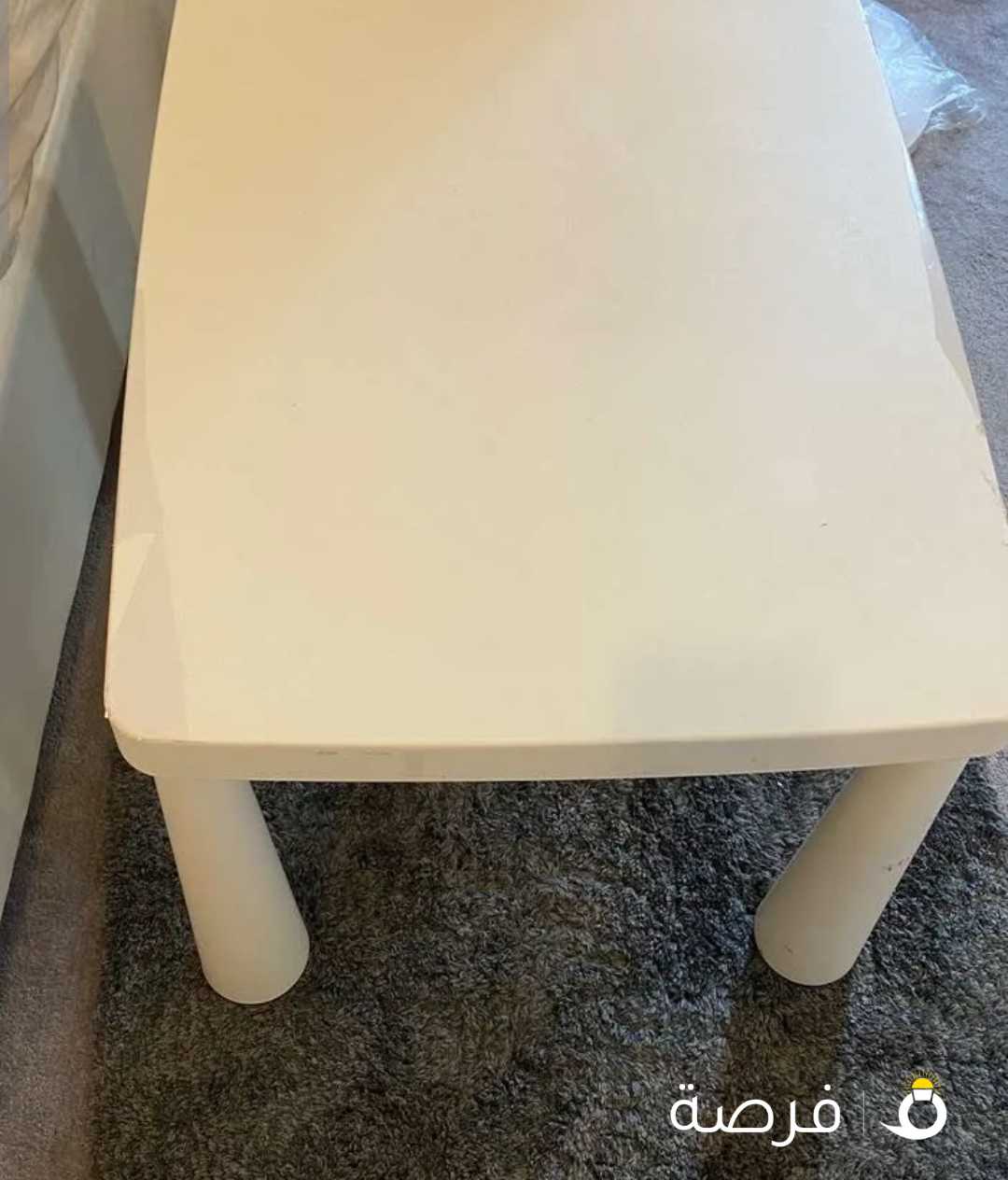 White Plastic Table* sturdy for children
