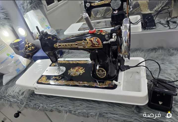 مكينه خياطه شبه جديده