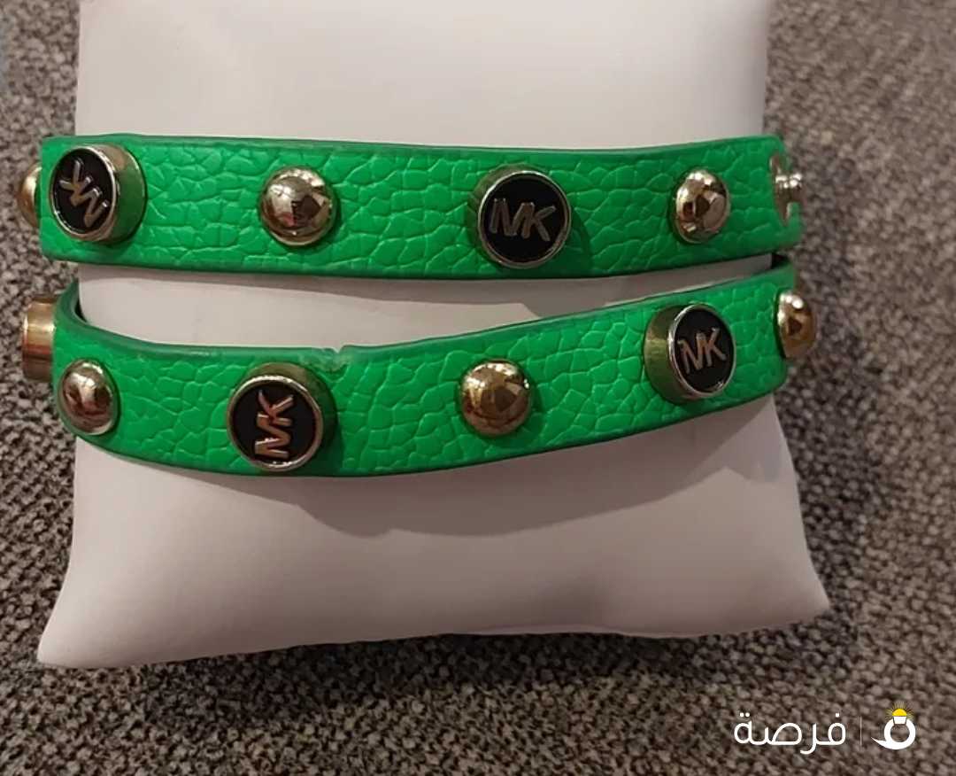 أساور منوعة