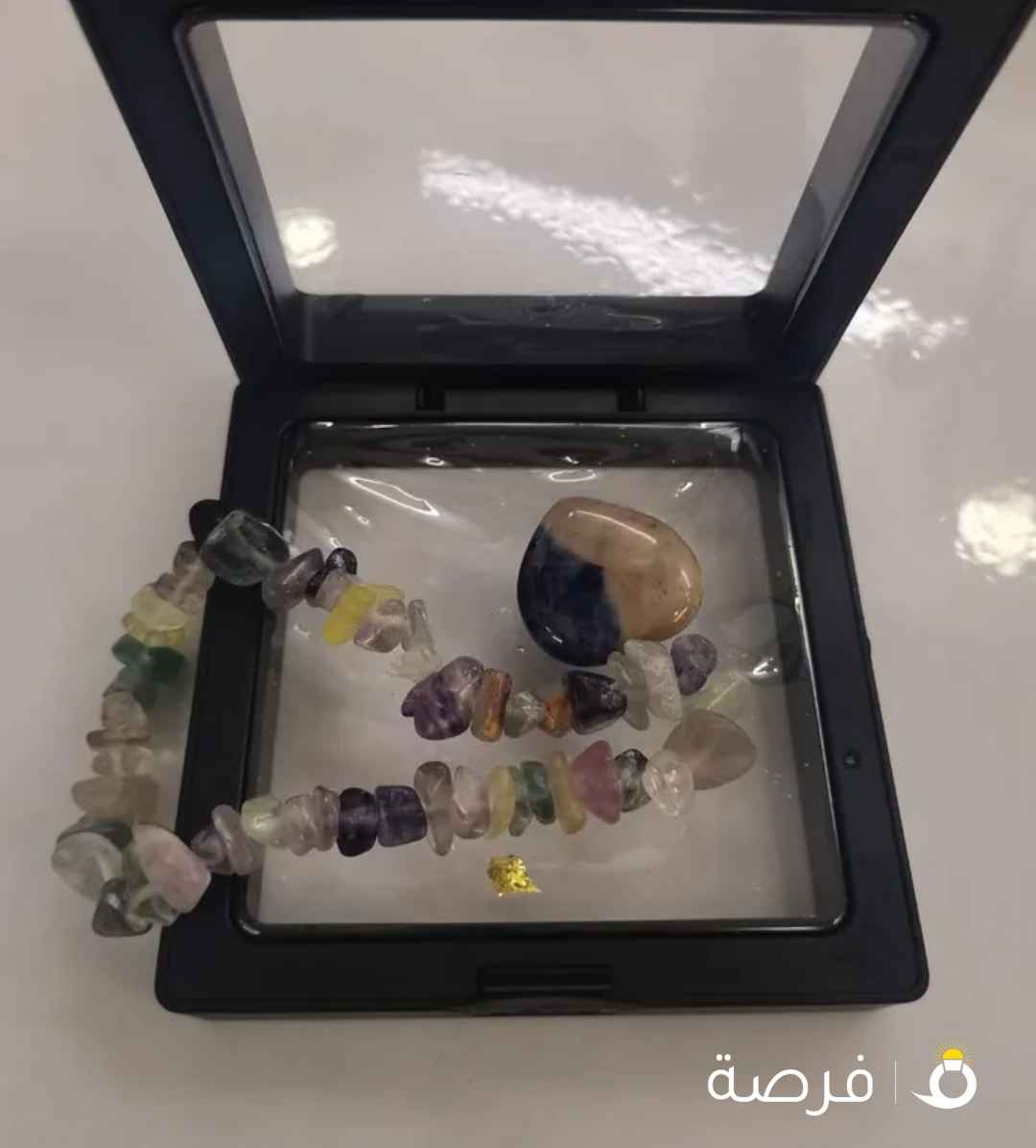 هدايا فاخرة من الأحجار الكريمة