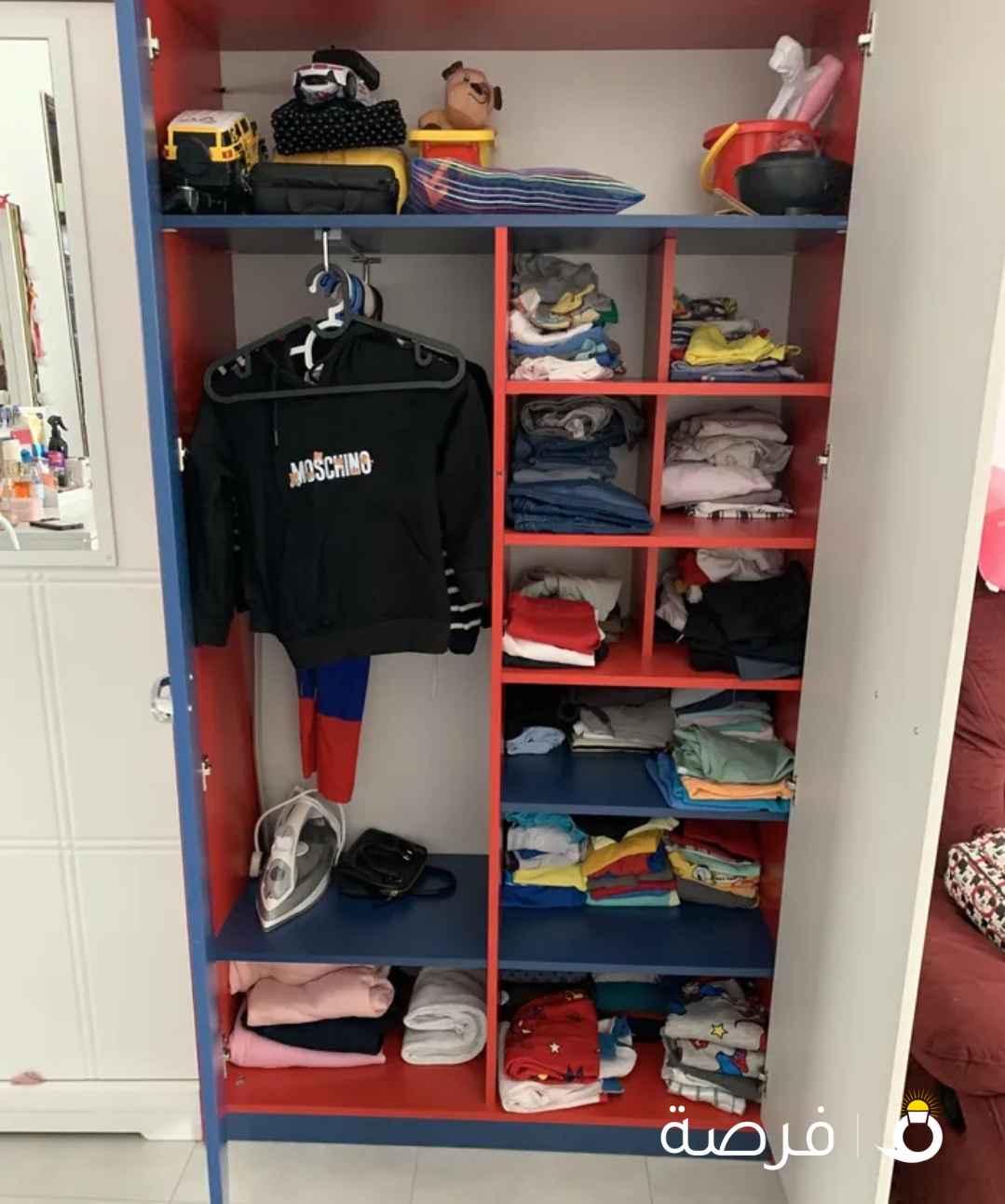 غرفة نوم ولد على شكل سيار