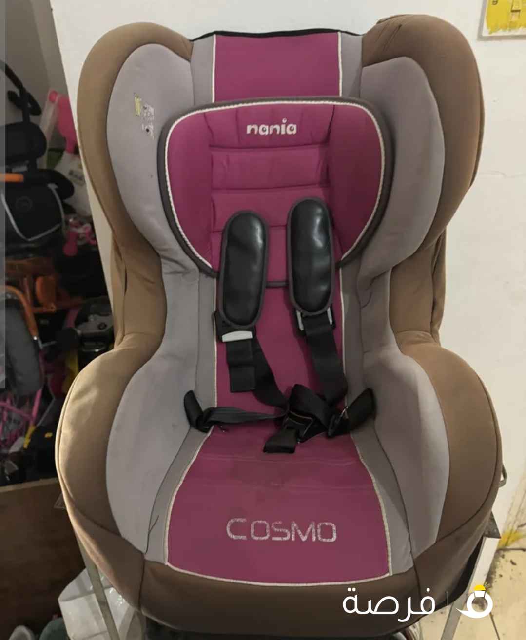 كرسي اطفال للسيارة