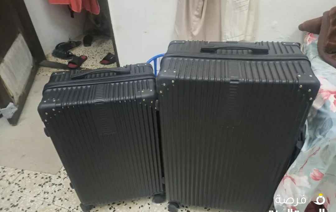 شنط سفر احجام مختلفه اللون اسود مستعمل