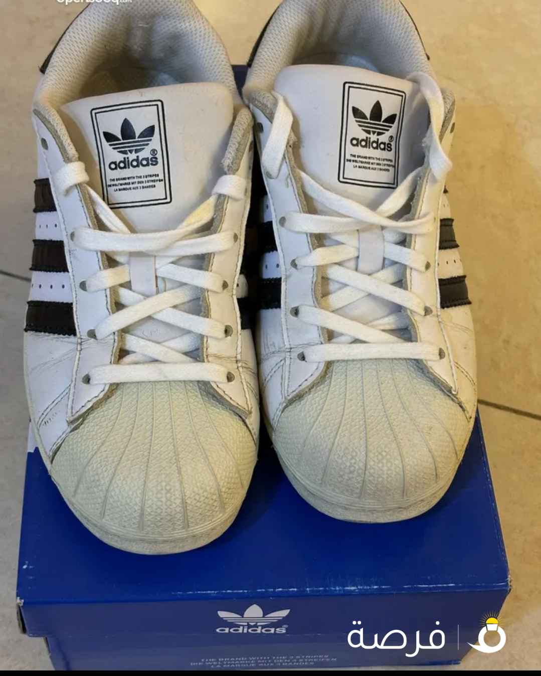 حذاء ماركة اديداس