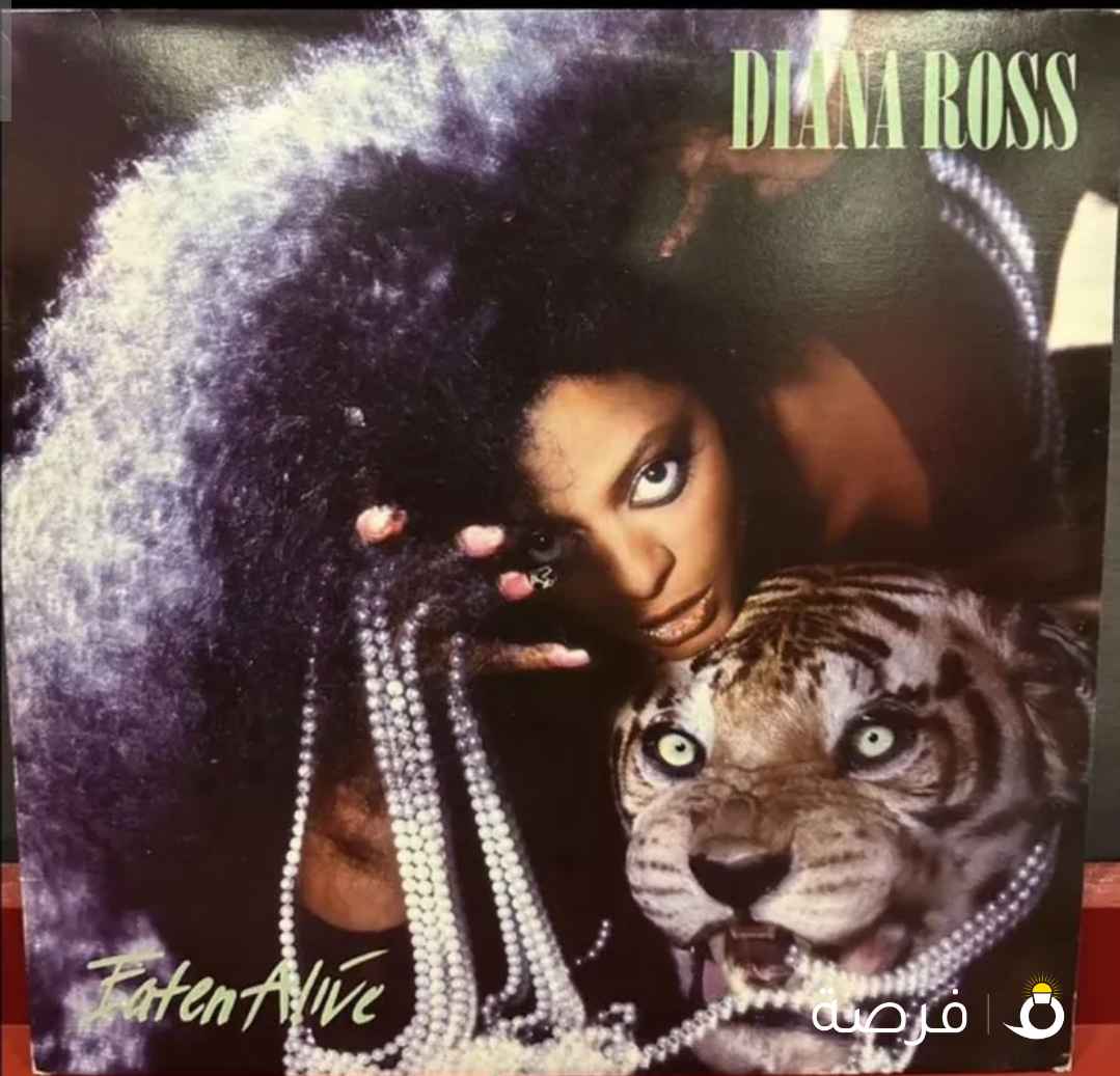 اسطوانه قديمه ل ديانا روس مع المغلف الخاص فيها