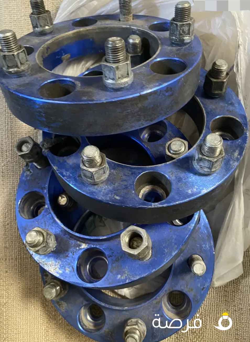 للبيع فلنجات نظيفة