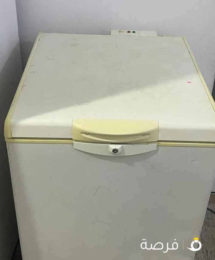 فريزر للبيع ممتاز
