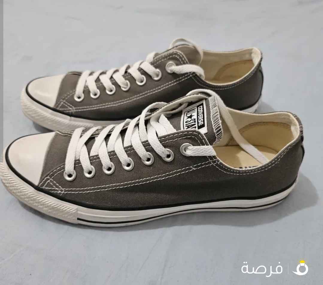 حذاء كونفيرس امريكي مقاس 42 جديد