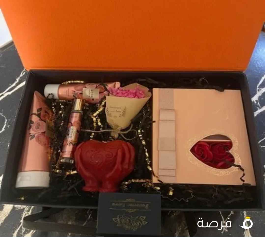 هدايا جاهزه لاعياد الميلاد او المناسبات واكسسوارات مع البكس