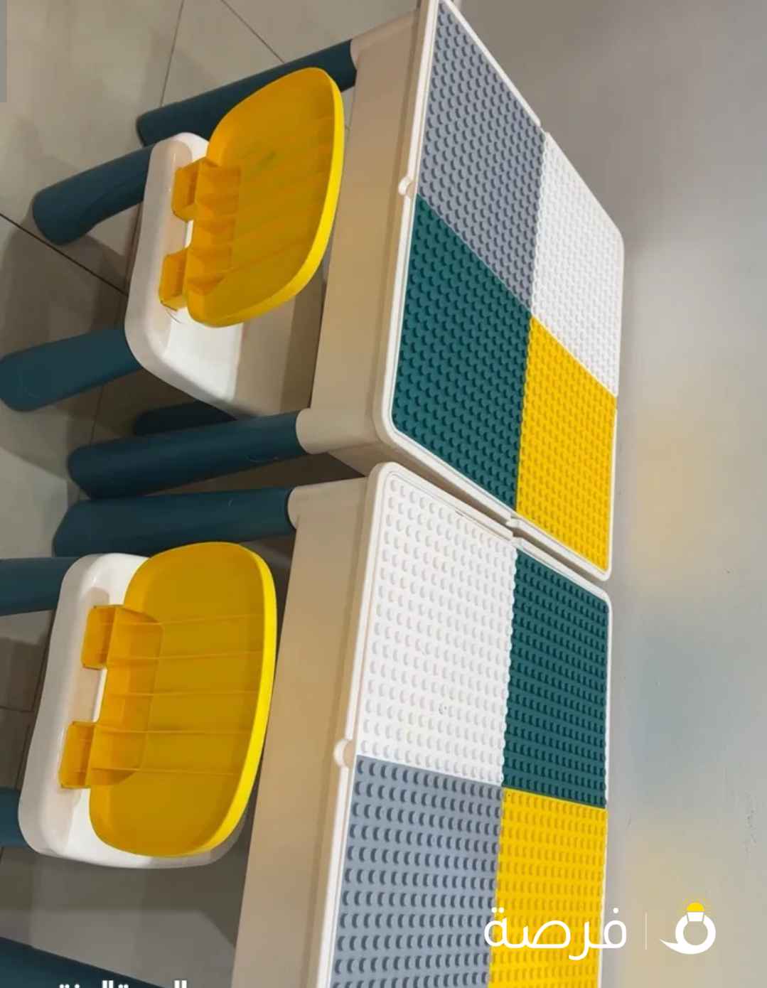 طاولات مع كراسي للبيع