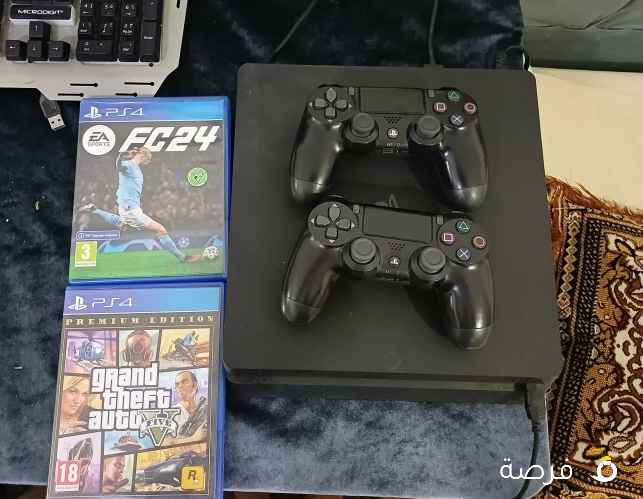 يليستيشن 4 مستعمل كلجديد والسوني ما انفتح ولا تصلح ابدا ولا في اي عيوب معا يدتين وشريطين