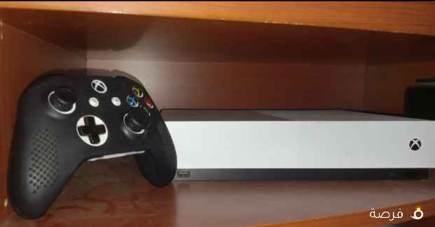 Xbox one s with controller free silicone case delivery available +free joystick extension