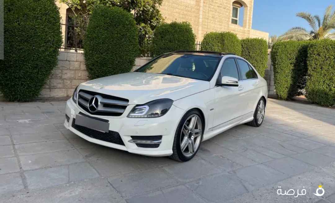للبيع مرسيدس C250

موديل 2012

ماشية 102m

قوك المحرك 4 سلندر

كامل المواصفات بانورما كشنات جلد ستارة خلفية شاشة كاميرا تحكم حساسات أمامية وخلفية سكان مثبت سرعه هيئة جامدة مكيف بارد تواير نضيفة

نضيفة من الداخل والخارج مت تحتاج مصاريف
