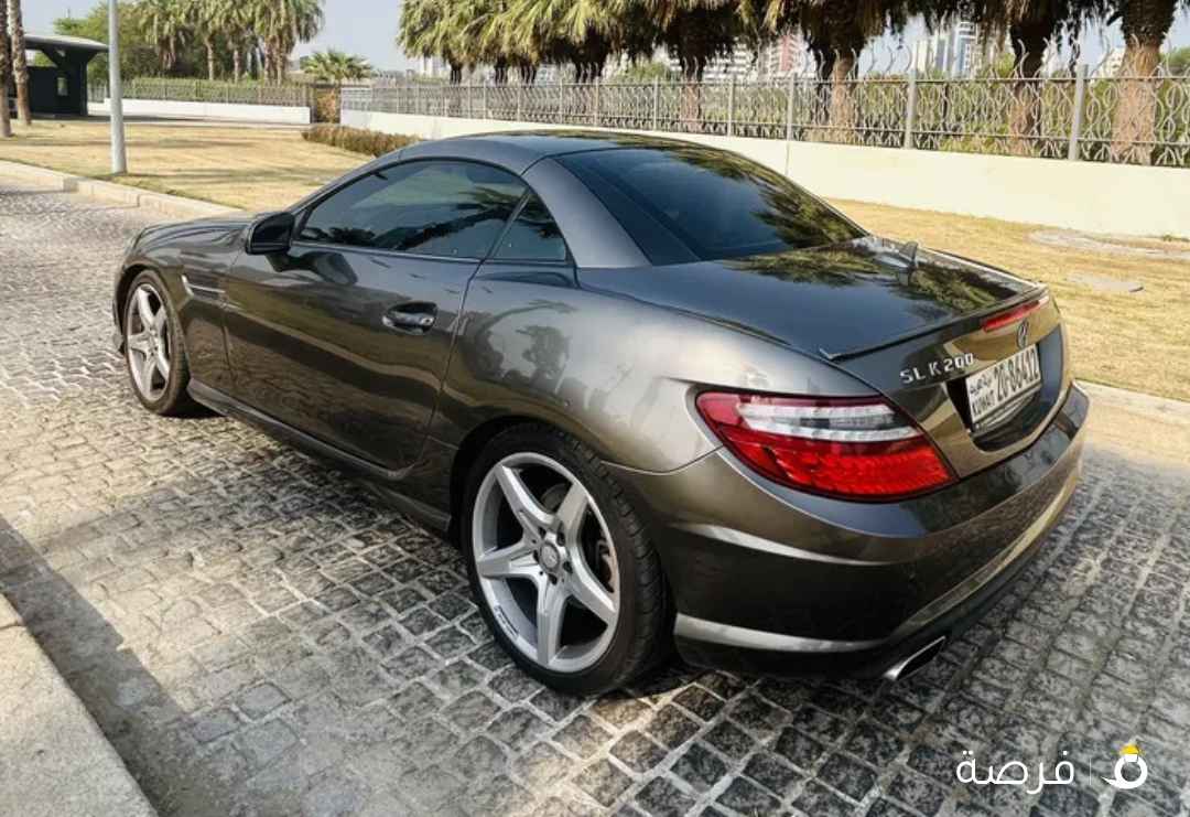 Slk200 موديل 2013 نظيفة جدااااا