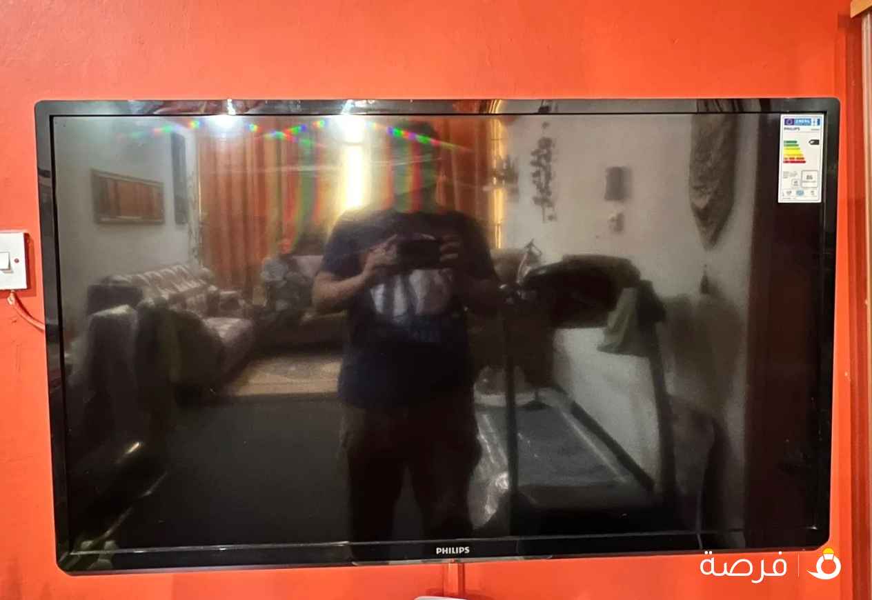 Philips 4000 series Smart Led TV with pixel plus HD.