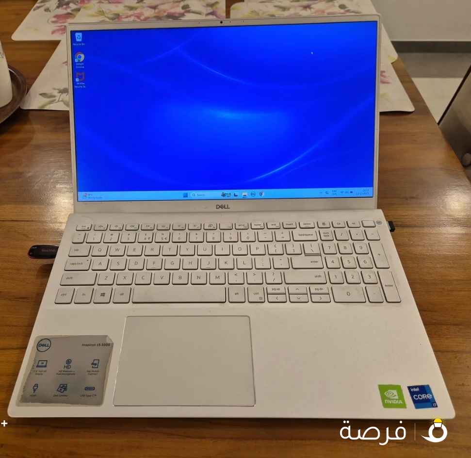 Dell Inspiron 5502 Intel Core i7 32 GB RAM 512 GB SSD