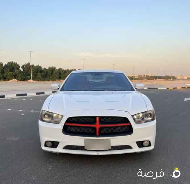 البيع دودج شارجر موديل 2014 كامل المواصفات 8 سلندر وارد الكويت مفاتيح الوكاله شرط الفحص