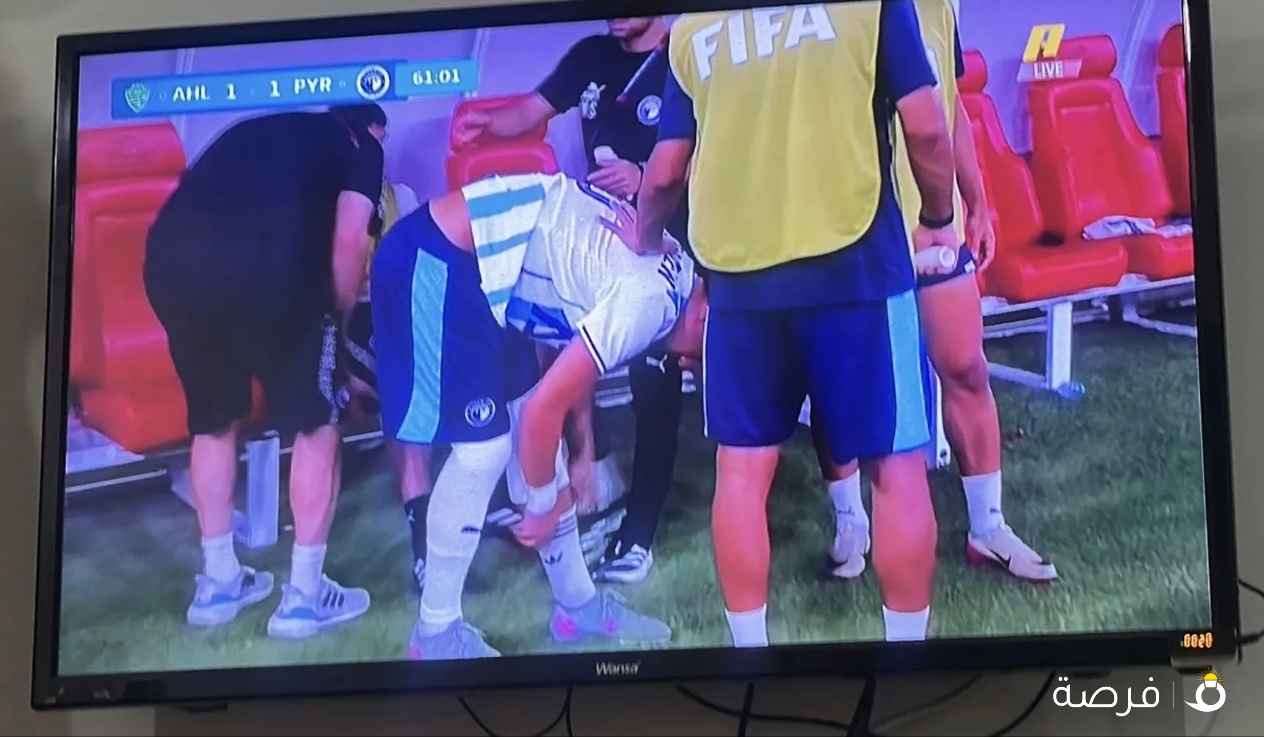 تليفزيون وانسا بحالة ممتازه اتش دي 42 بوصه- LED