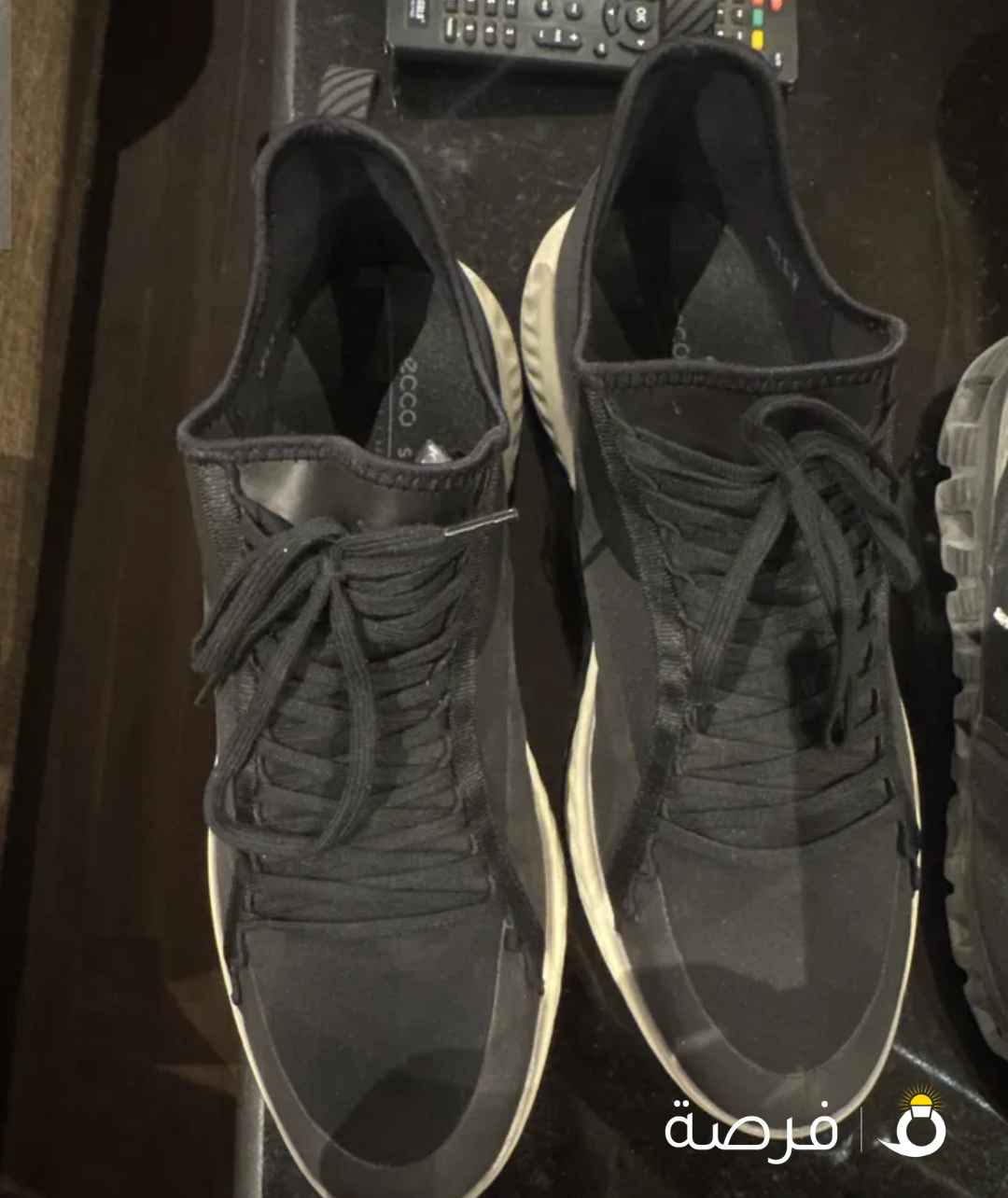 كوتشات مستعمله خفيف وفخم واحد ايكو واحد نايكي شبه جديد