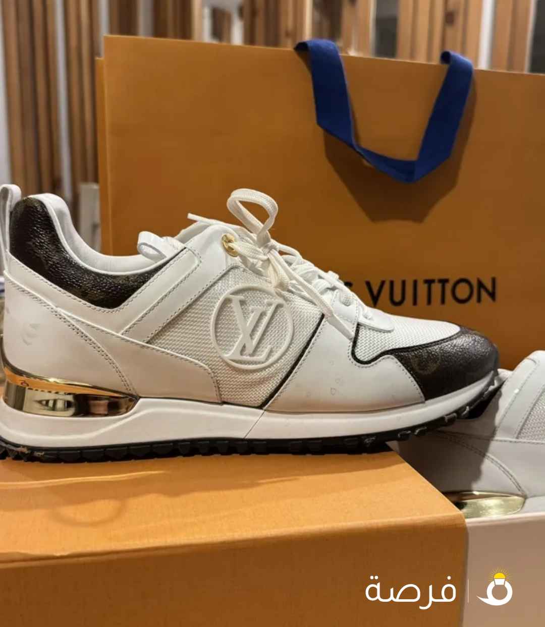 حذاء Louis Vuitton الحالة ممتازه مقاس 38,5 يشمل جميع المرفقات .