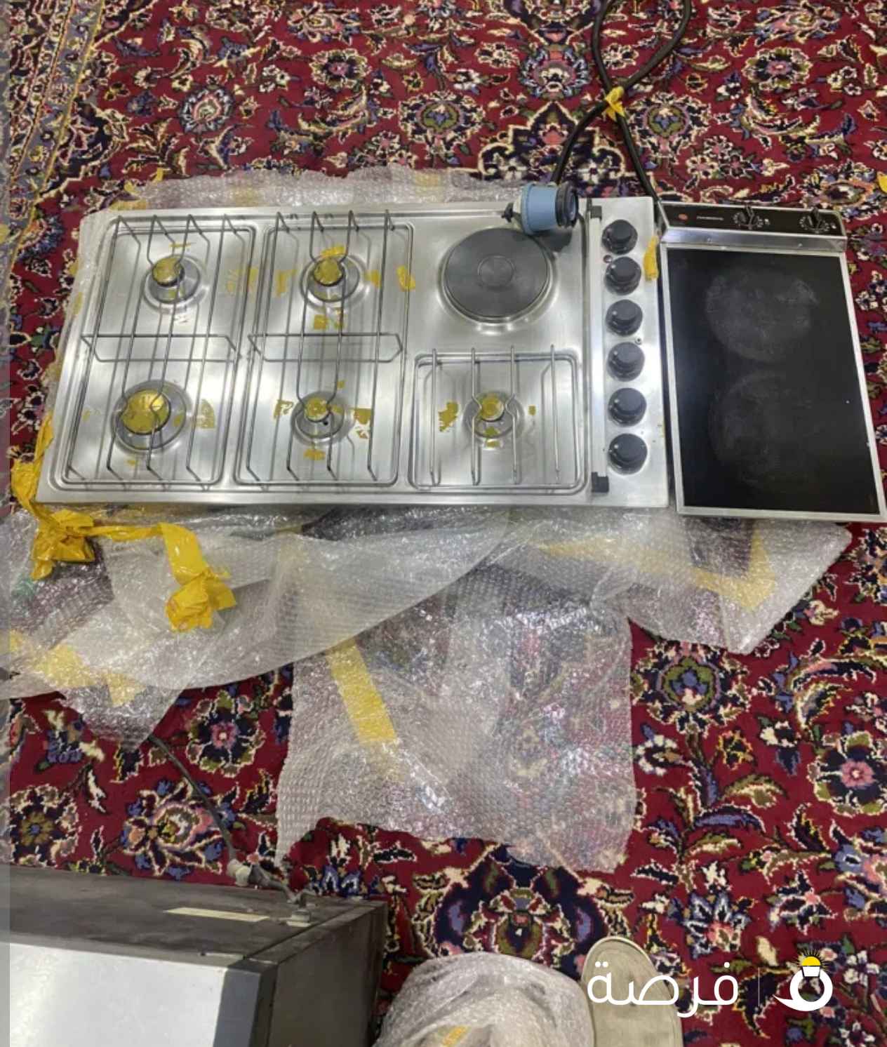 للبيع طباخ ايطالي علي غاز منفصل واخر كهربائي نظيف جدا جدا ممتاز