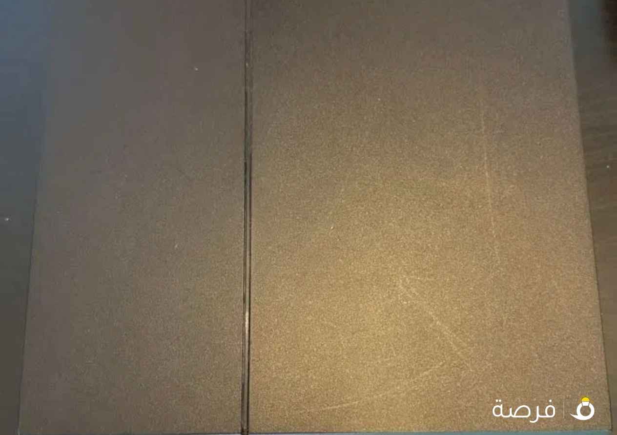 بلايستيشن ⁦⁦4⁩⁩ (الإصدار الأصلي - ⁦⁦500GB⁩⁩) + ⁦⁦2⁩⁩ كنترولر + جميع الوايرات